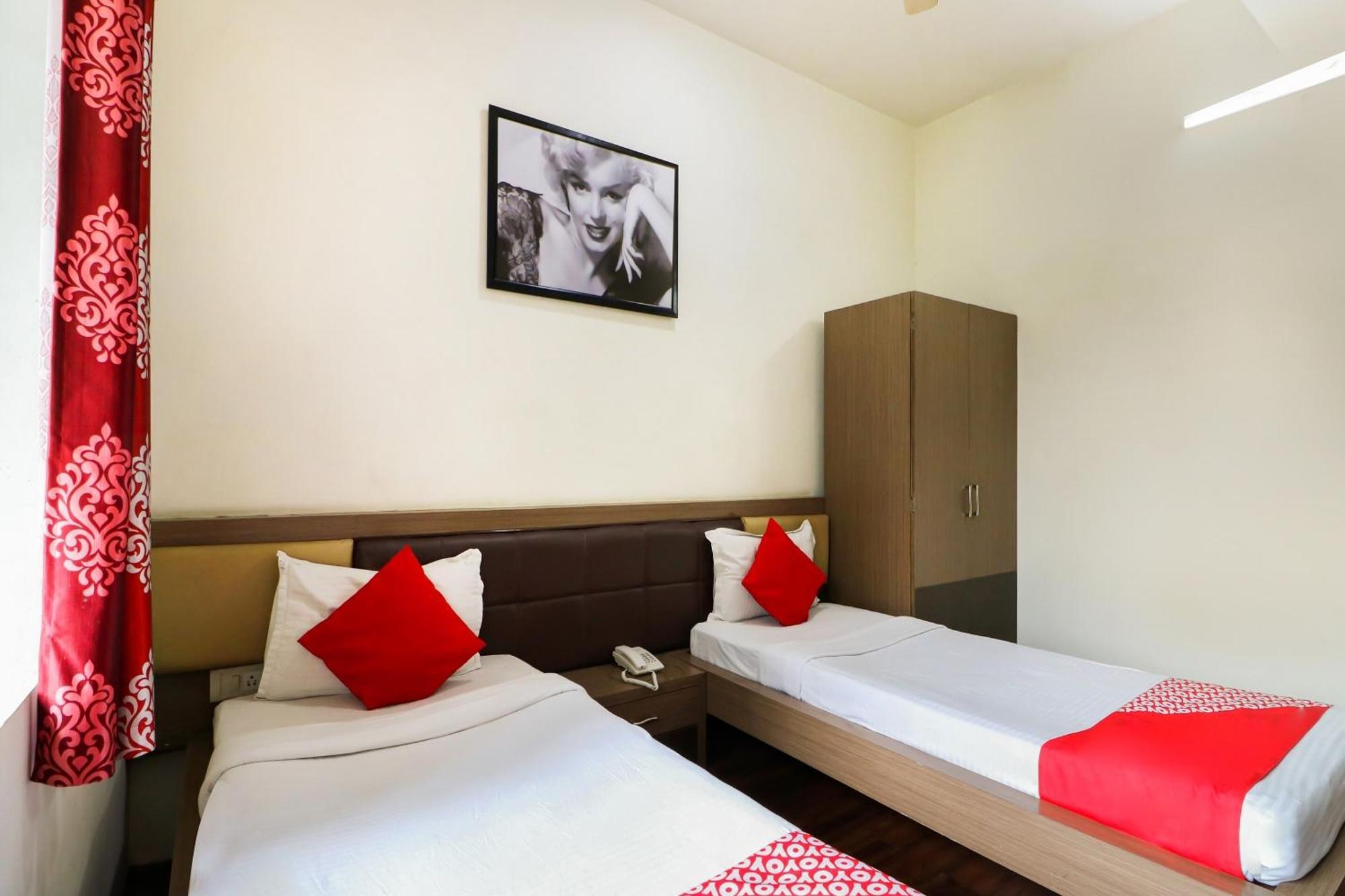 Oyo Flagship 1805 Hotel Star Delight Panchuria Exteriér fotografie